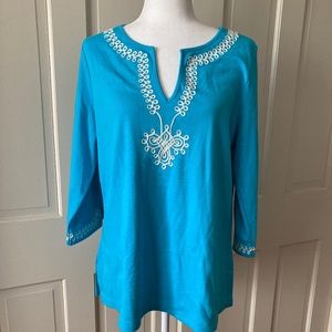Scroll Ribbon Split V-Neck Tunic